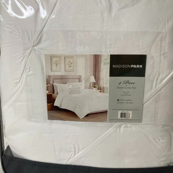 Madison Park NWOT 4 Pc F/Q White Duvet Cover Set with Grey and Beige Trim Glam - Picture 4 of 4